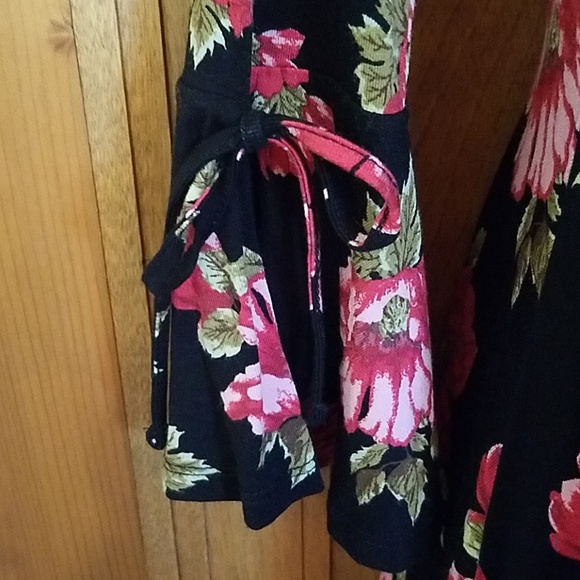Forever 21 black & pink flowered dress, M - Picture 5 of 6